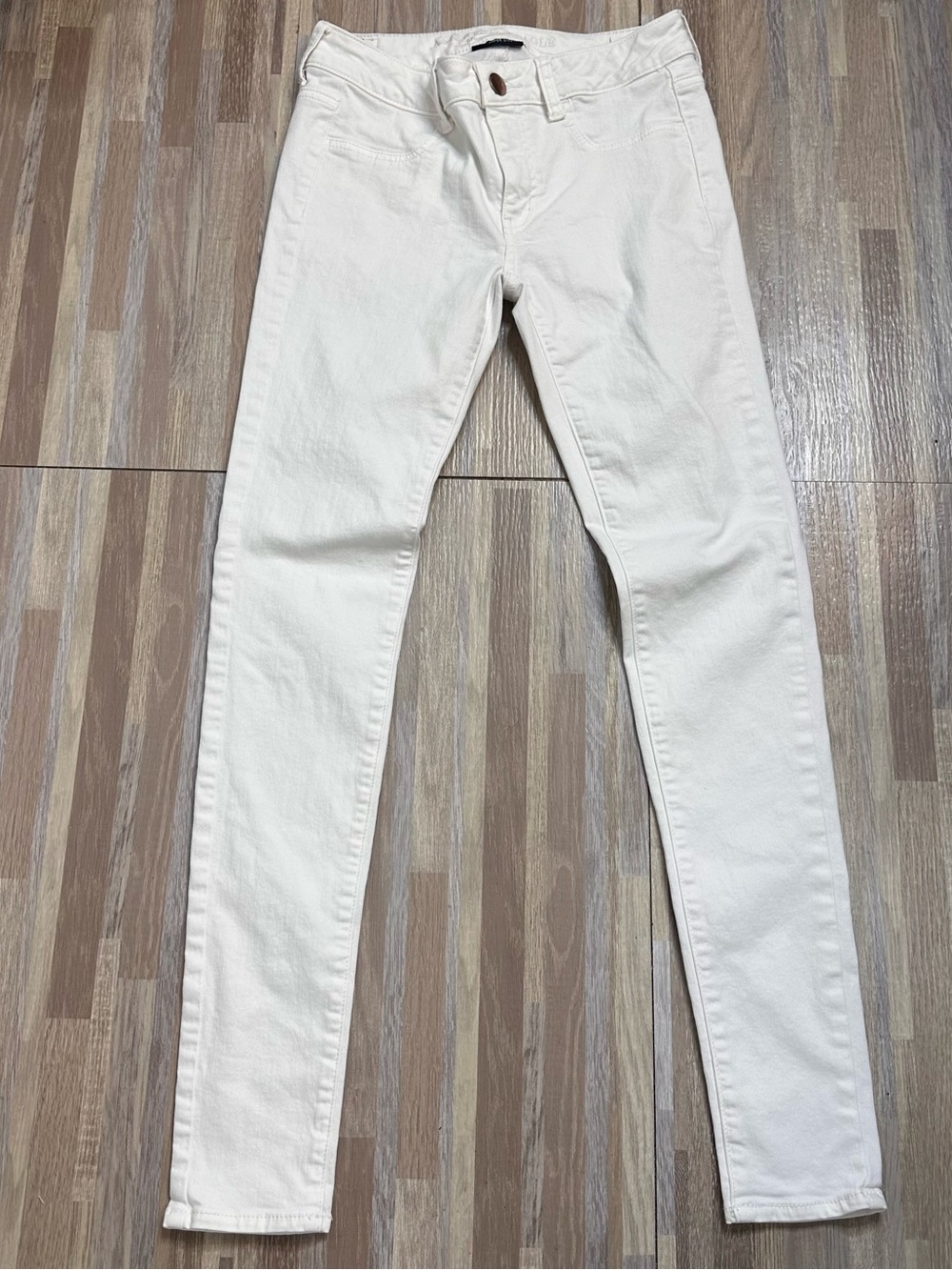 American Eagle Outfitters Off-White Skinny Jeans